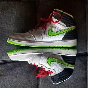Jordan | Shoes | Super Rare 23 Jordan 1 Retro High Og  display picture 2